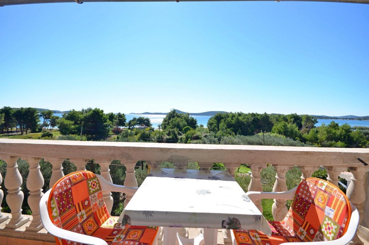 Apartments And Rooms On The Beach Водице Экстерьер фото