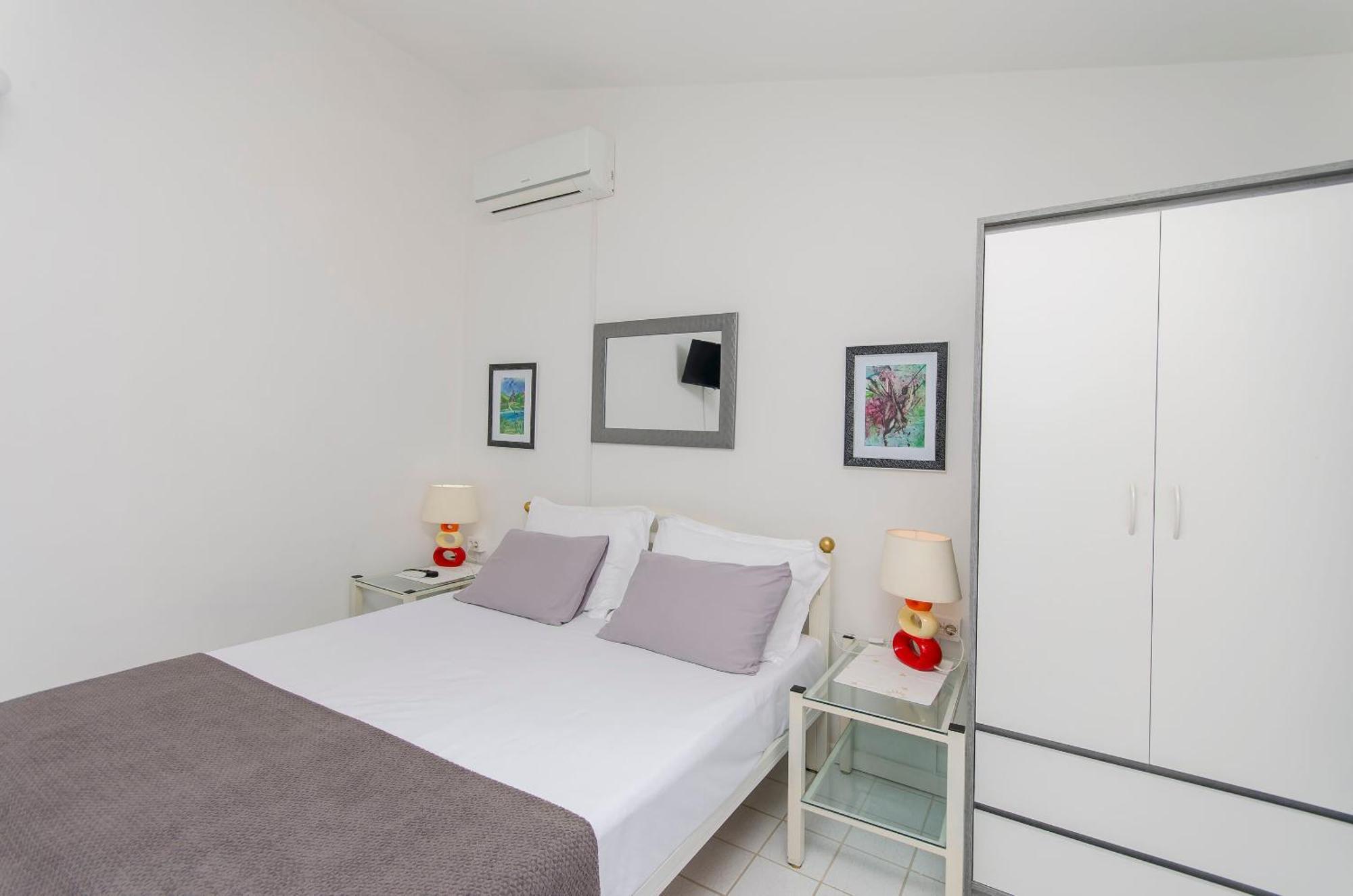 Apartments And Rooms On The Beach Водице Экстерьер фото