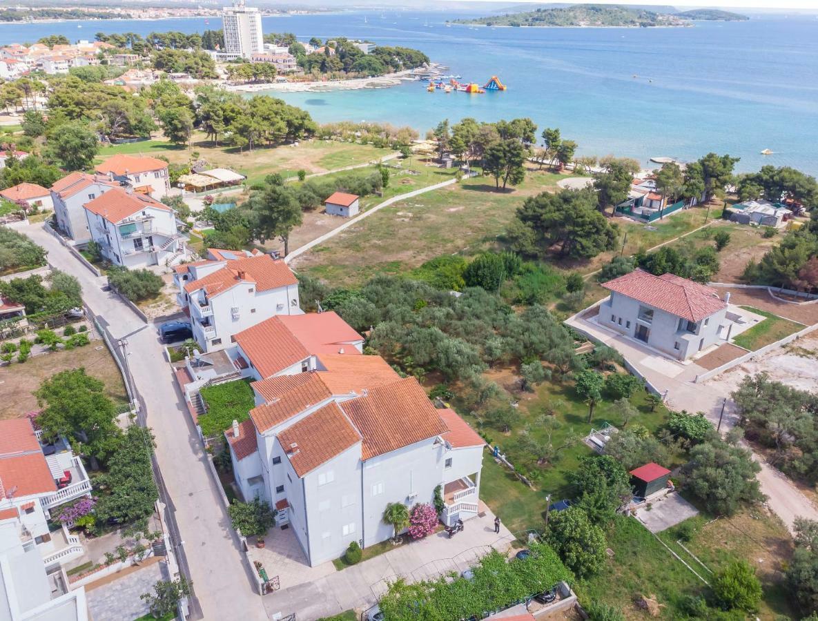 Apartments And Rooms On The Beach Водице Экстерьер фото